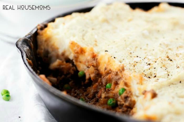 Comfort food doesn't have to take forever to make, just whip up this 20 MINUTE SHEPHERD'S PIE and enjoy!