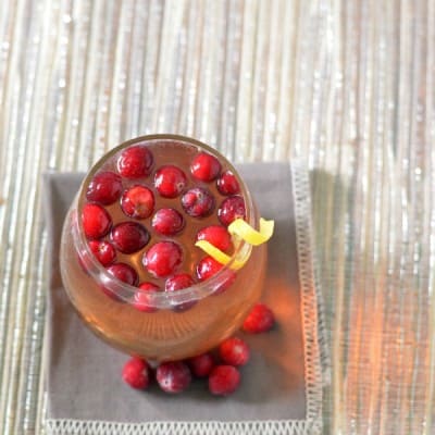 gingered cranberry sparkler in a glass