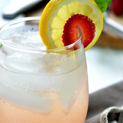 Moscato Strawberry Lemon Mojito