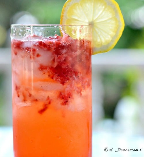 Strawberry Gin Fizz | Real Housemoms