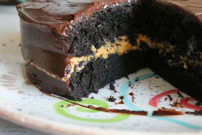 Black-Cocoa-Cake-with-Penut-Butter-31