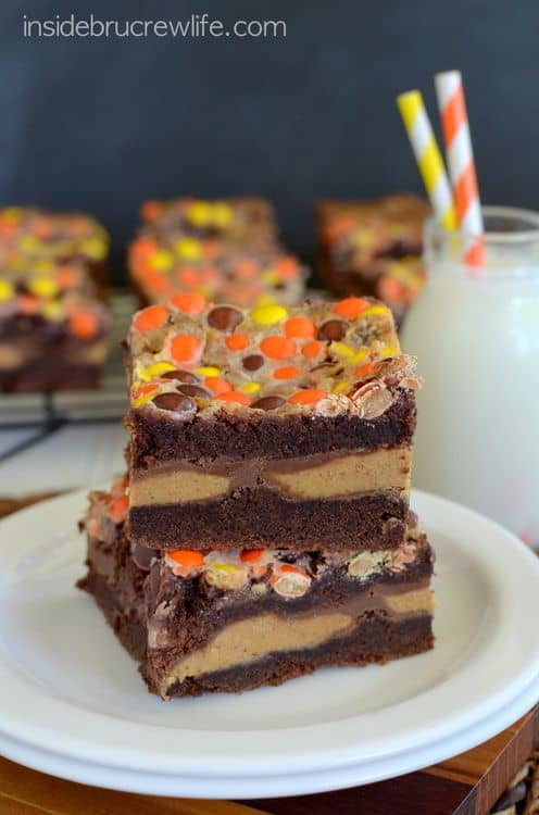 Reese’s Gooey Cake Bars