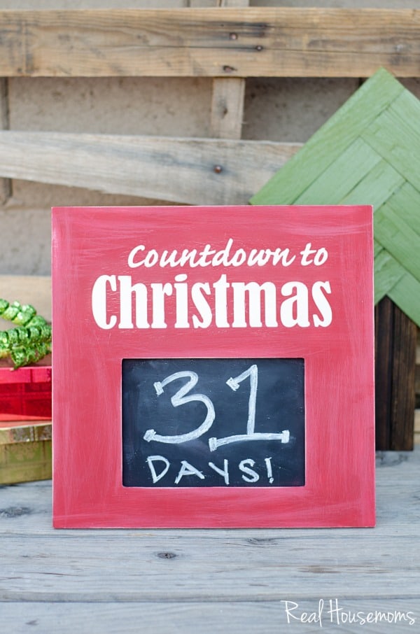 DIY Christmas Countdown Sign | Real Housemoms