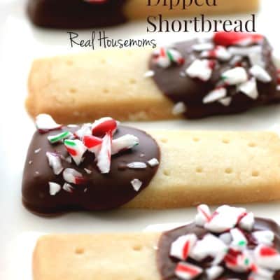 Holiday Chocolate Dipped Shortbread, shortbread dipped in chocolate topped with crushed candy cane