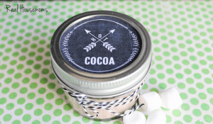 Hot Cocoa Label on top of mason jar with marshmellos on the side
