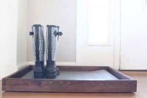 DIY Wooden Boot Tray & Shoe Organizer. Rainboots in organizer