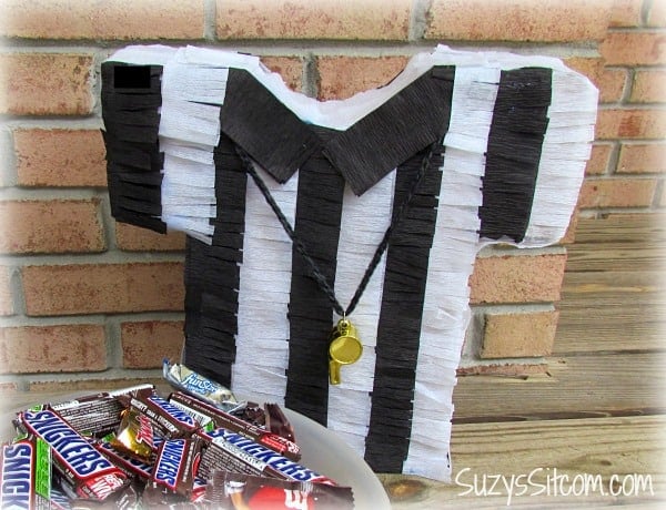 referee-piñata15
