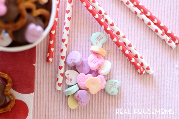 Valentine Pretzel Bites | Real Housemoms