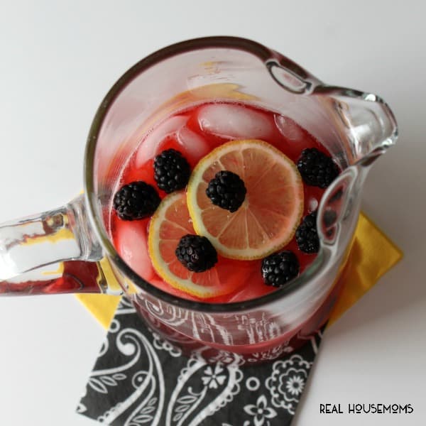 Blackberry Lemonade | Real Housemoms