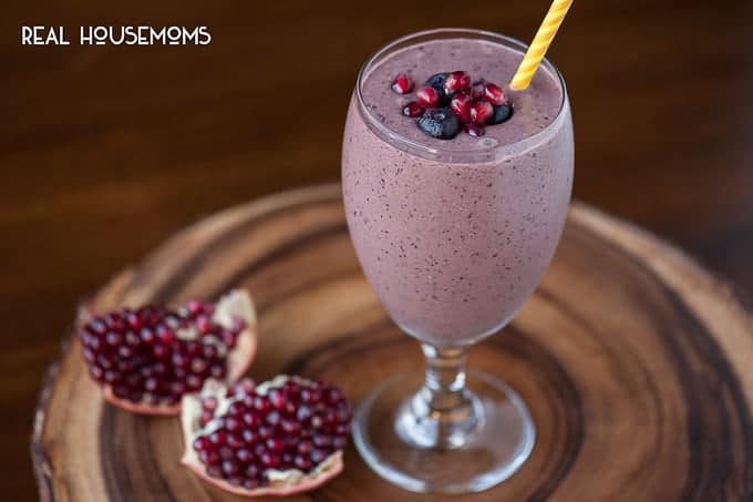 This Super Food Smoothie is not only packed full of vitamin & energy rich super foods, but it is tastes really good & provides a healthy start to your day.