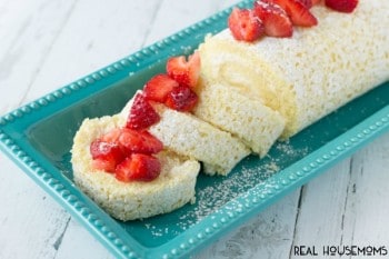 Vanilla Cake Roll with Strawberries ⋆ Real Housemoms