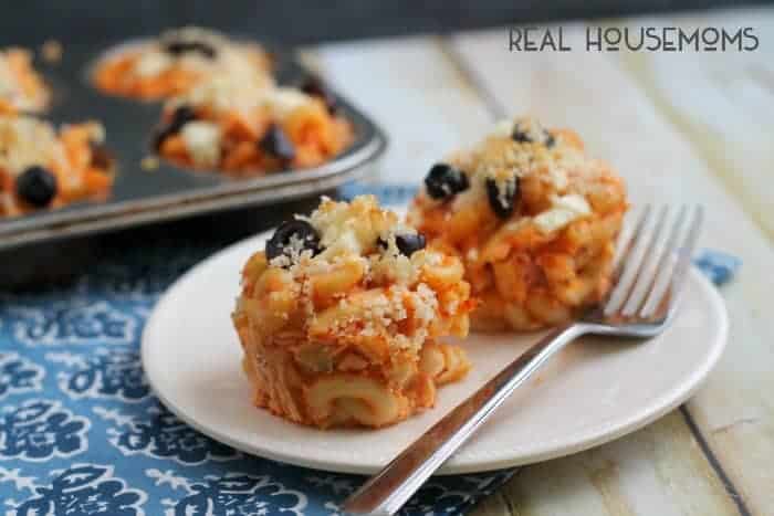 Greek Chicken Mac 'n Cheese Muffins | Real Housemoms