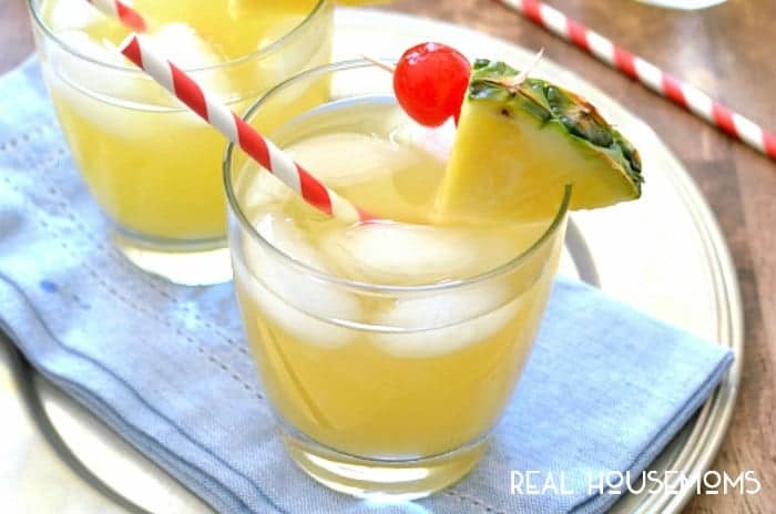 Pineapple Spritzer | Real Housemoms