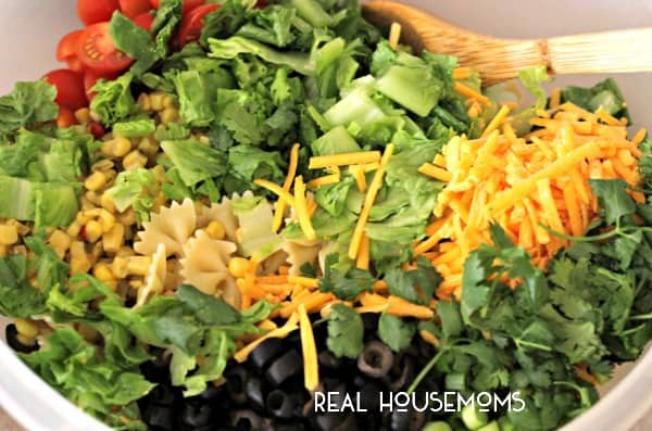 Creamy Taco Pasta Salad has all your favorite Mexican food flavors in an easy to serve pasta salad!