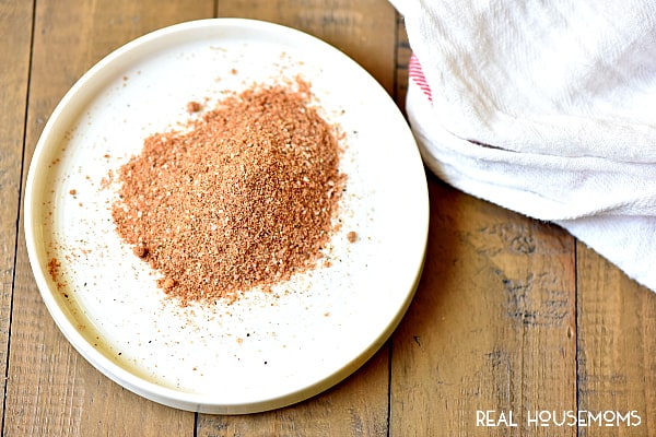 BBQ Dry Rub takes your barbecue to the next level with amazing flavor and you probably already have all the ingredients in your pantry!!!