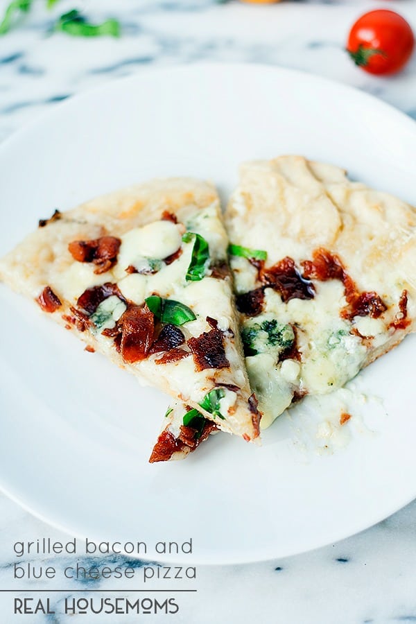 Summer pizza nights just got a little more exciting with Grilled Bacon and Blue Cheese Pizza!
