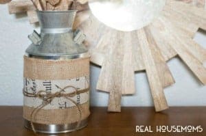 Have fun with your summer crafting by updating tin cans, paint cans or a cute galvanized milk can like this Burlap Milk Can Vase!