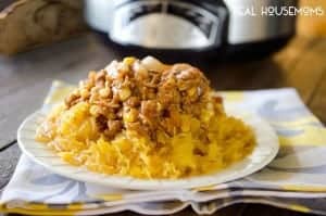 This Healthy Crock Pot Taco Spaghetti Squash is a wholesome and easy main dish perfect for a busy Meatless Monday weeknight dinner!