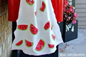 These Potato Stamped Watermelon Towels are a great activity for kids ... especially if you're looking for something new to do!