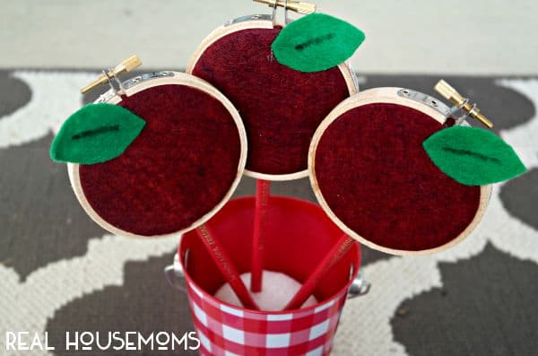 Surprise your favorite teach with a bouquet of handcrafted Mini Embroidery Hoop Apple Pencils!