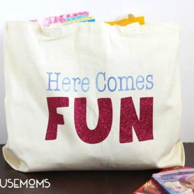 This BABYSITTING BAG will make your teen the most popular babysitter on th block! My kids always want the babysitter that brings lots of fun things.