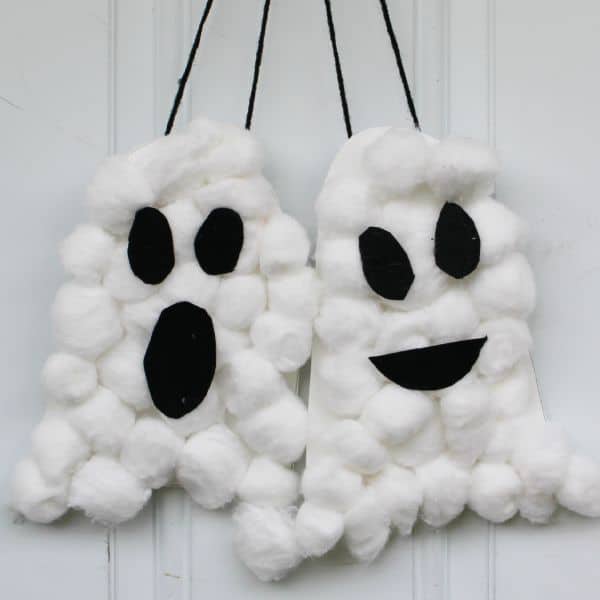 Cotton Ball Ghost
 Halloween Cotton Ball Ghosts ⋆ Real Housemoms