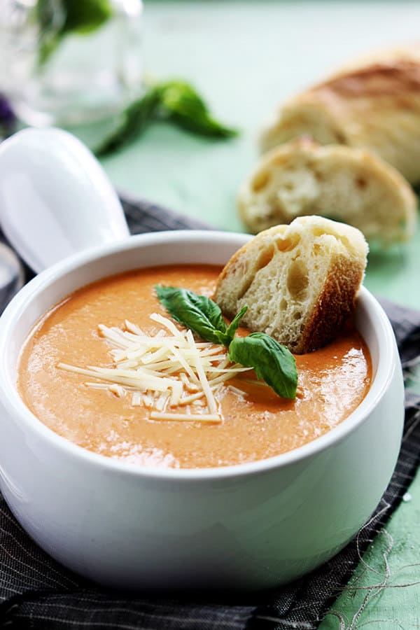 Slow Cooker Tomato- Basil Parmesan Soup - Creme de la Crumb
