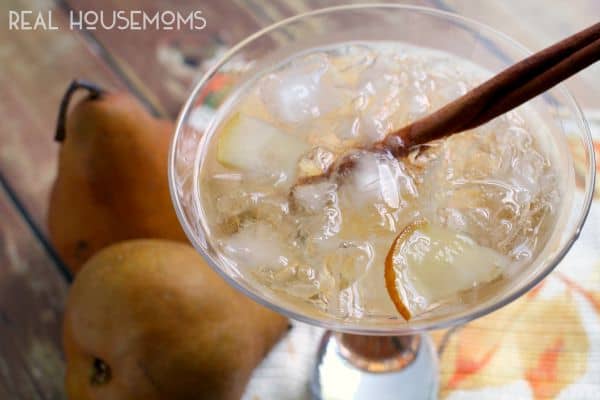 Spiced rum and sweet pears come together in this perfect for fall Spiced Pear Planter's Punch!