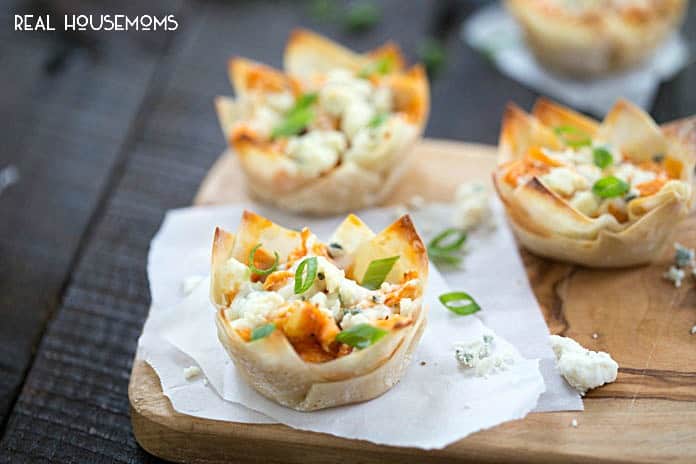 Cheesy Buffalo Chicken Cups are made with only five ingredients! Just like your favorite dip with a little crunch! 