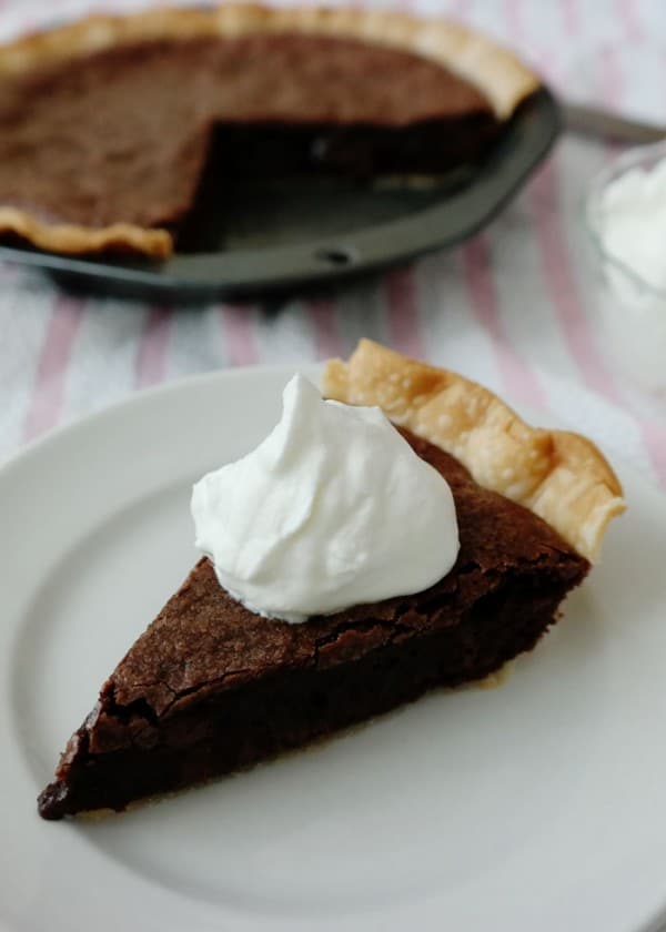 Easy-Brownie-Pie-Whipped-Cream-81c