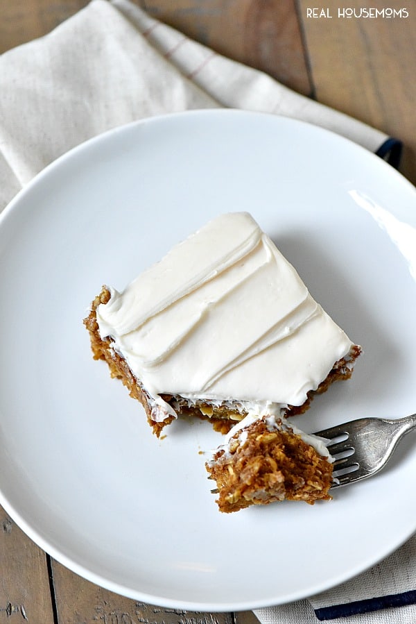 Pumpkin Oatmeal Bars with Cream Cheese Frosting are an acceptable breakfast, right?!