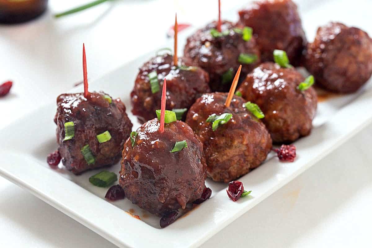 Cranberry Meatballs (Slow Cooker) ⋆ Real Housemoms