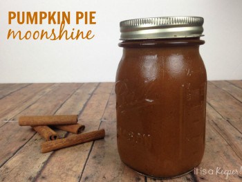 This Pumpkin Pie Moonshine cocktail is just in time for fall and the holidays C