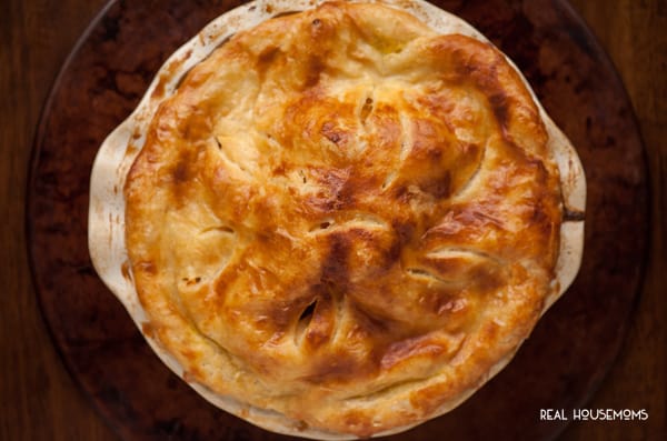 This Honeycrisp Apple Cider Pie might just be the best classic apple pie you'll ever enjoy and would make a delicious dessert after Thanksgiving dinner.
