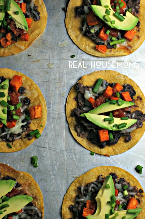 No untensils neded when you make these ROASTED SWEET POTATO TOSTADAS! They're the ultimate finger food!