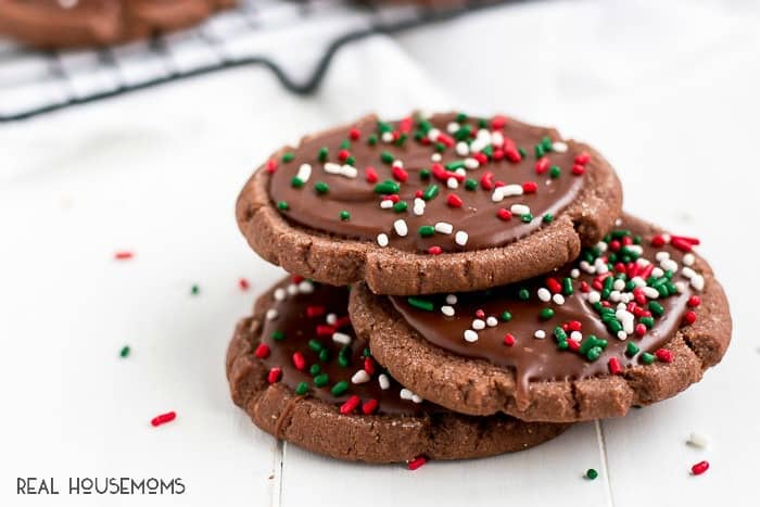 CHOCOLATE FROSTED CHRISTMAS COOKIES are the perfect chocolately treat to add to your Christmas cookie plate!