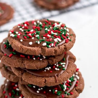 CHOCOLATE FROSTED CHRISTMAS COOKIES are the perfect chocolately treat to add to your Christmas cookie plate!