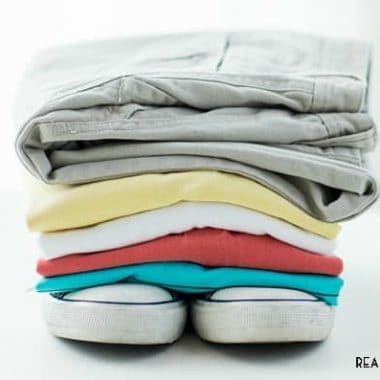 Laundry has always been one of the chores I hate the most until recently when I discovered a better way to do it! These LAUNDRY TIPS THAT WILL CHANGE YOUR LIFE make things much less dreadful when it's time to get things done!