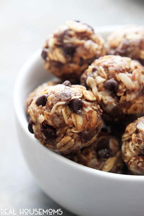 These no bake CHOCOLATE CHIP ENERGY BITES are perfect for when you want something sweet, but don't want all the sugar!
