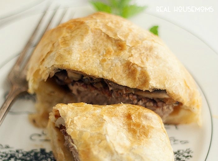 BEEF EN CROUTE FOR 2 is a dish that never fails to impress! A dinner party classic is easily made into a special romantic meal for date night in!