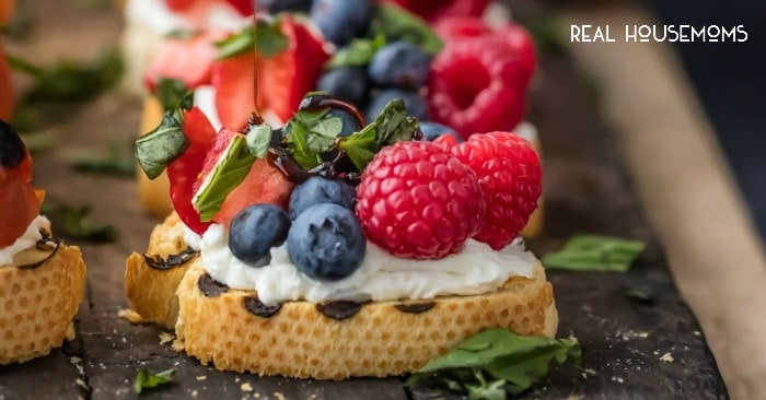 FRUIT GOAT CHEESE BRUSCHETTA is a delicious, easy, and pretty appetizer that's great for any occasion!