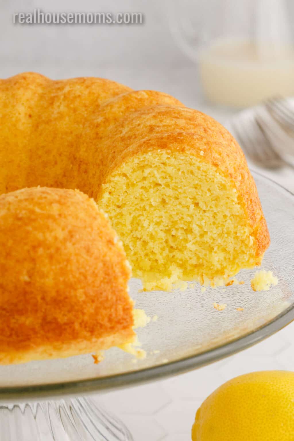 3-Ingredient Weight Watchers Lemon Cake ⋆ Real Housemoms
