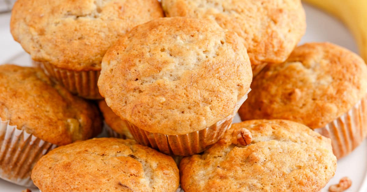 Banana Nut Muffins ⋆ Real Housemoms