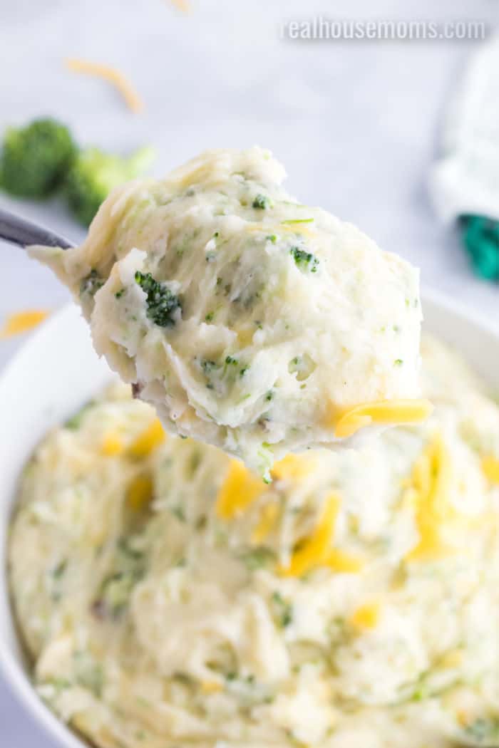 spoonful of broccoli cheddar mashed potatoes