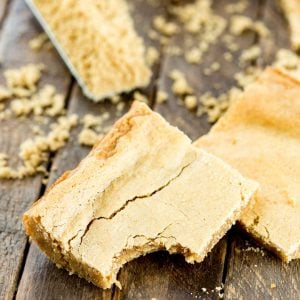 These Brown Sugar Cookie Bars are a great, quick dessert for the family with brown sugar and cinnamon for a warm flavor that works perfectly with a scoop of vanilla ice cream on top!