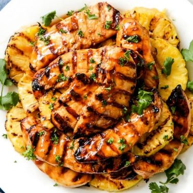 I love sharing my favorite grilling recipes with my foodie friends like my new obsessive worthy sticky, sweet and tangy BROWN SUGAR PINEAPPLE CHICKEN!
