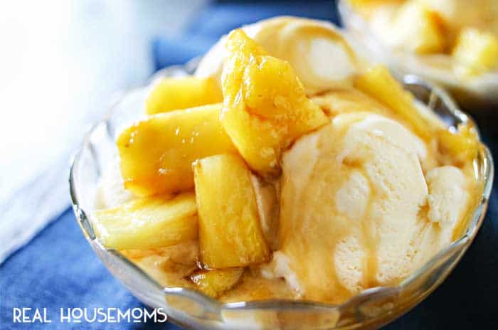 Making a delicious dessert for the family doesn't have to be difficult or time-consuming with our BROWN SUGAR PINEAPPLE SUNDAE!