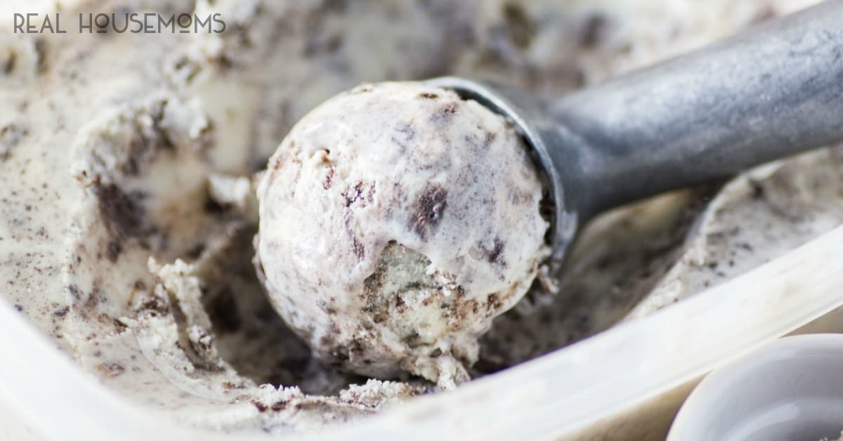 Cookies and Cream Ice Cream ⋆ Real Housemoms