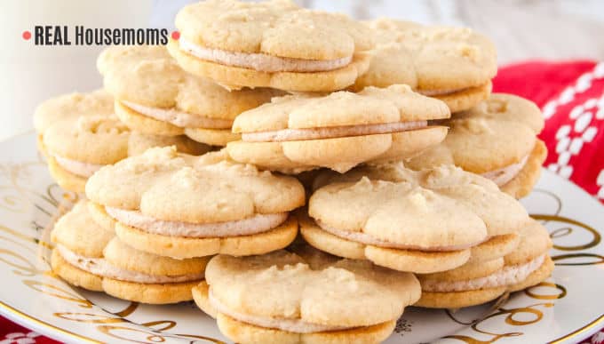 Cinnamon Spritz Cookies - JavaCupcake