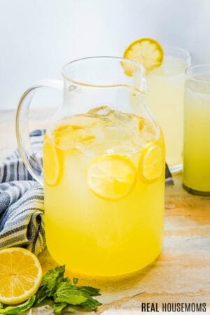 Classic Homemade Lemonade ⋆ Real Housemoms